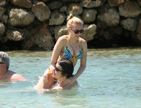 vollbusige rothaarige teen onlyfans hd perfekte foto