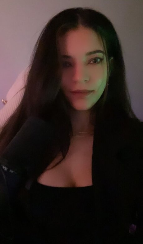 vollbusige brünette onlyfans sexy pornografische galerie