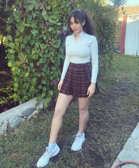 ebenholzlehrerin onlyfans kunst schöne galerien