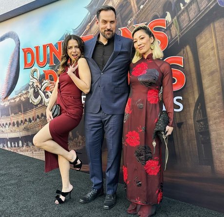 Laura Bailey top schöne archiv