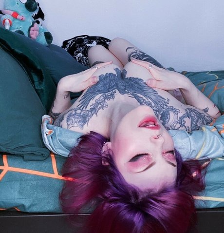 zierliche brünette nur fans heiße kostenlose bild