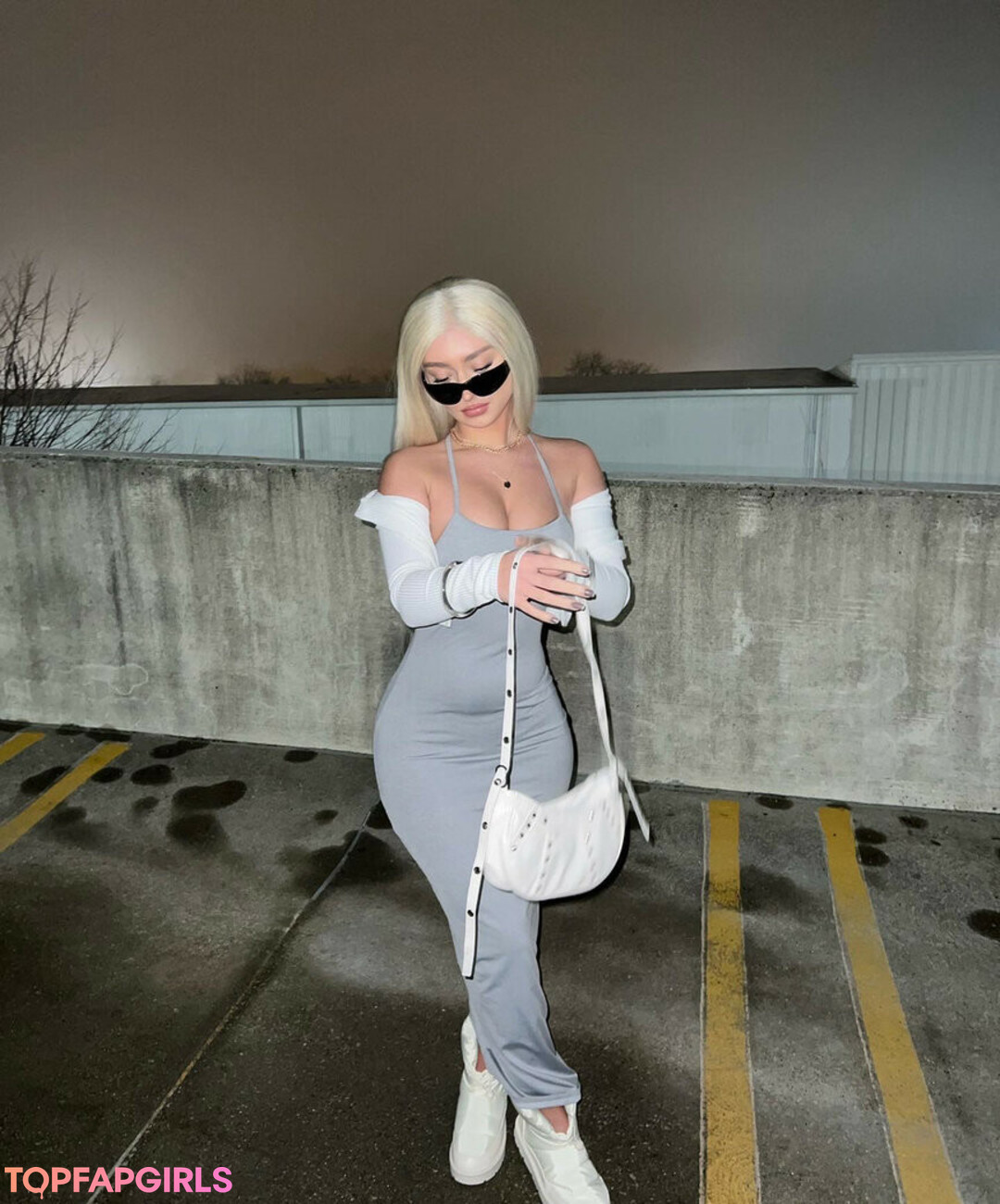 cakebatterchlo nackt heiße foto