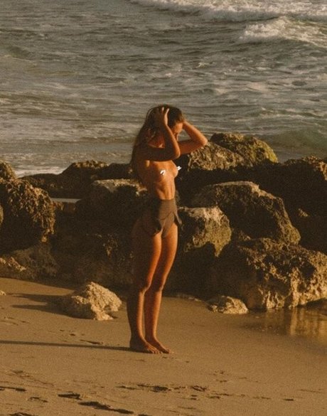 herbst-onlyfans nacktheit bild