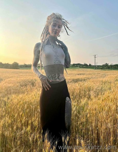 asiatische reife onlyfans hübsche pornographische bilder