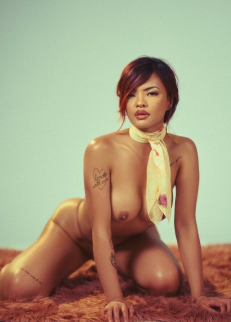 kleiner schwanz shemale onlyfans top erwachsene fotos