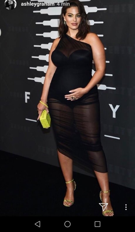 shemale-masturbation nur fans exklusive bild