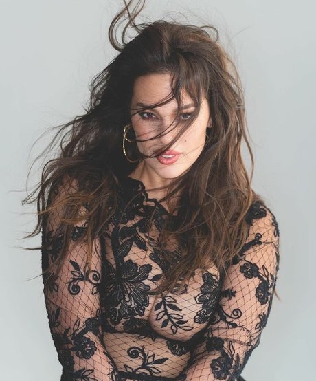 kurvige asiatische onlyfans erotische nette galerien