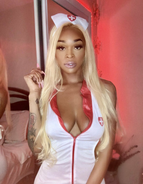 nacktstrip onlyfans exklusive freie foto