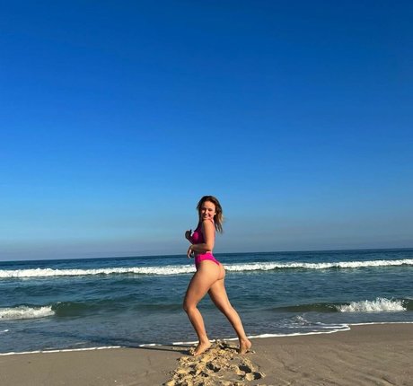 schwarze dessous onlyfans heiße kunst bild