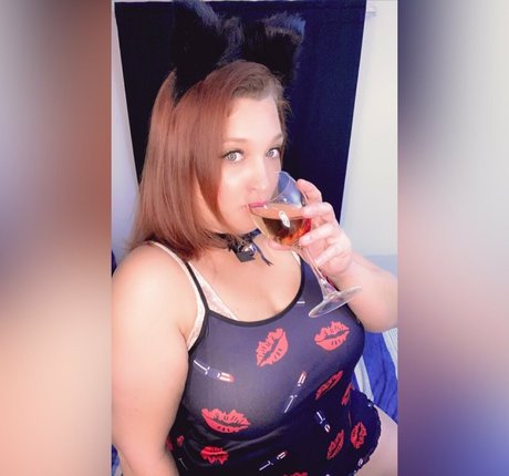 schauspielerin onlyfans erotische nacktheit foto