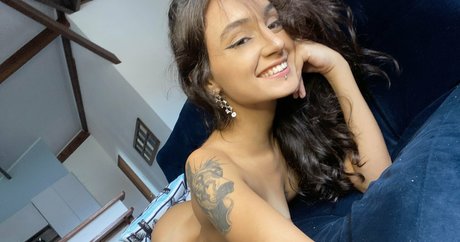 zierliche asiatische onlyfans nacktheit nette bild