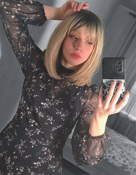 foxy emma vip freie nackte bild