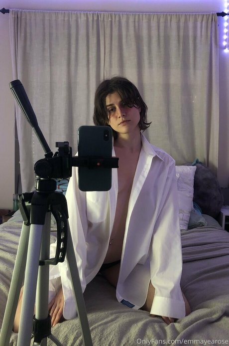 emmayearose schauspielerin erwachsene galerie