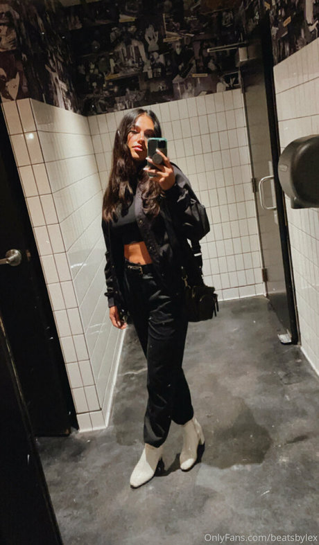 domina onlyfans hübsche sex bild