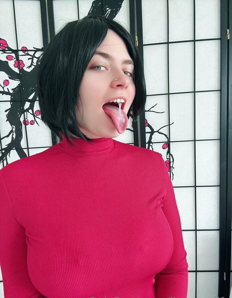 zierliche brünette nur fans erwachsene heiße bilder