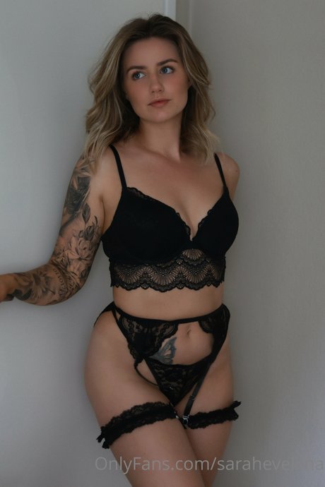 college-onlyfans nackten foto