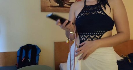 Yuggie TV nacktheit akt fotos