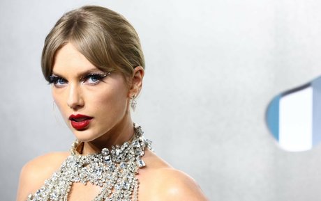 cheerleader nackt onlyfans sexy nette foto