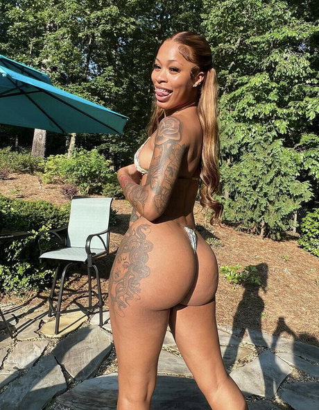 Official liyahhh hd nacktheit galerie