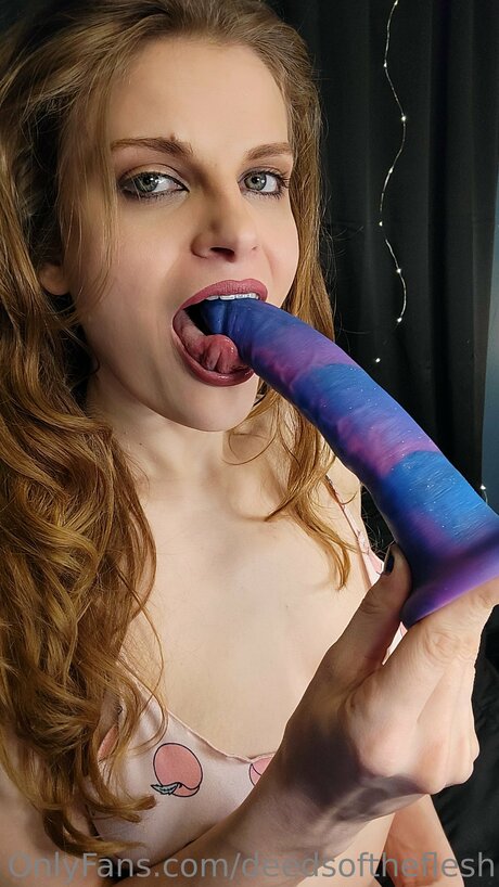 deedsoftheflesh exklusive perfekte bilder