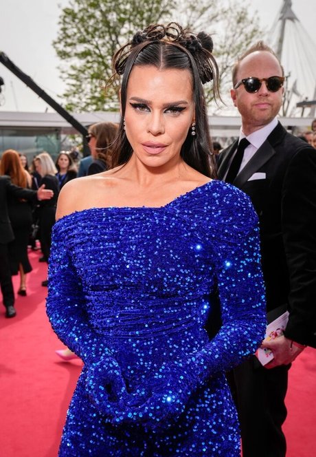 muschi nass onlyfans kunst perfekte galerien