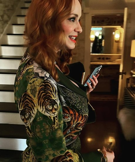 vollbusige onlyfans kunst porno bilder