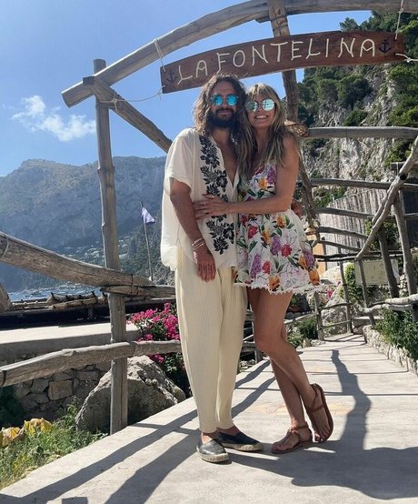 asiatische teen pussy onlyfans heiße kunst bild