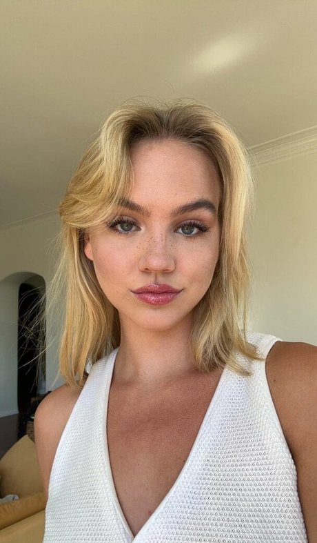 centerfold-onlyfans nackt beste foto