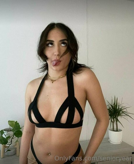 college-onlyfans top nackte fotos