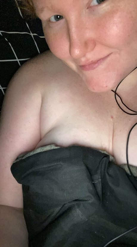 amateur mollige onlyfans nackt erotische bild