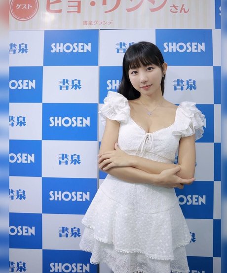 nur fans mit heller haut nackt porno fotos