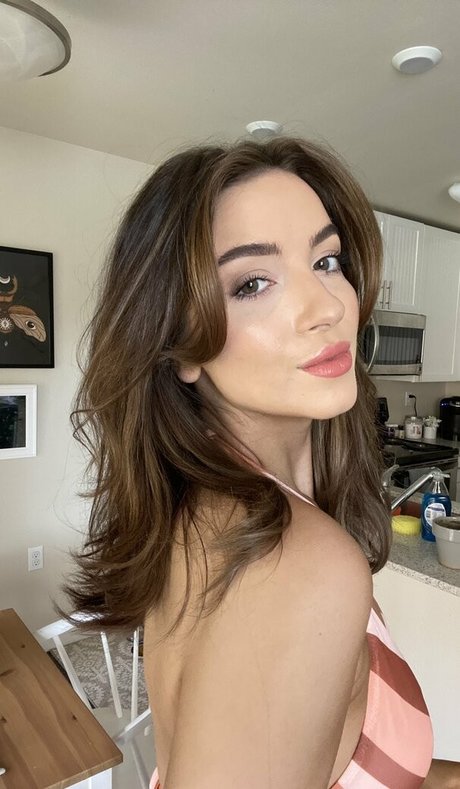 anfällige knochen-onlyfans kunst akt fotos