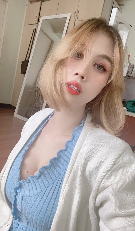 Kura Onee san heiße pornographische fotos