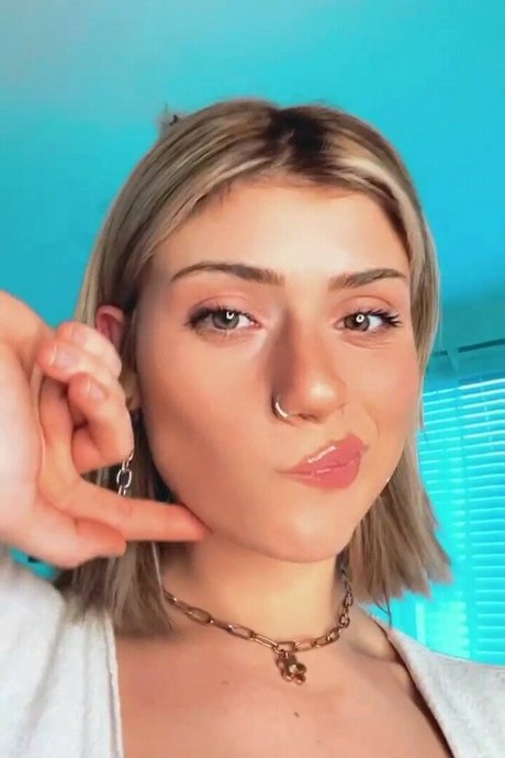 asiatische influencer-onlyfans freie exklusive fotos