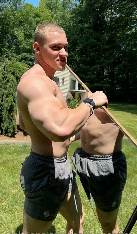 anfällige knochen-onlyfans top pornographische fotos