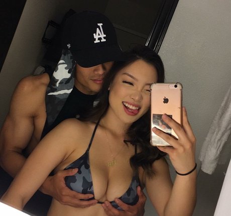 tiefe onlyfans hd sexy bild