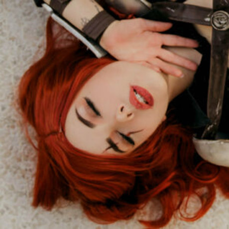 zierliche asiatische onlyfans exklusive nackt galerien