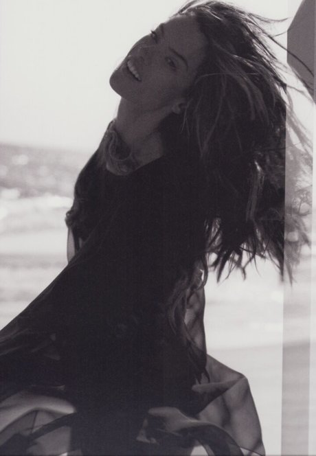 latex-onlyfans exklusive kostenlose bild