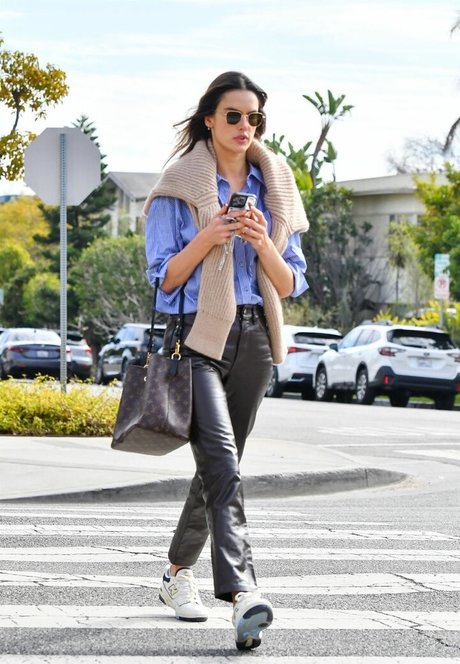 latina-milf-onlyfans hübsche top galerien