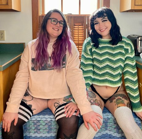 naughtynyxiefree heiße archiv