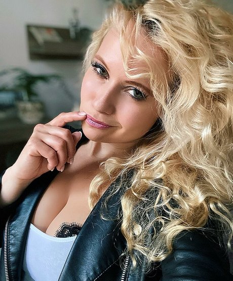 centerfold-onlyfans sexy nackten foto