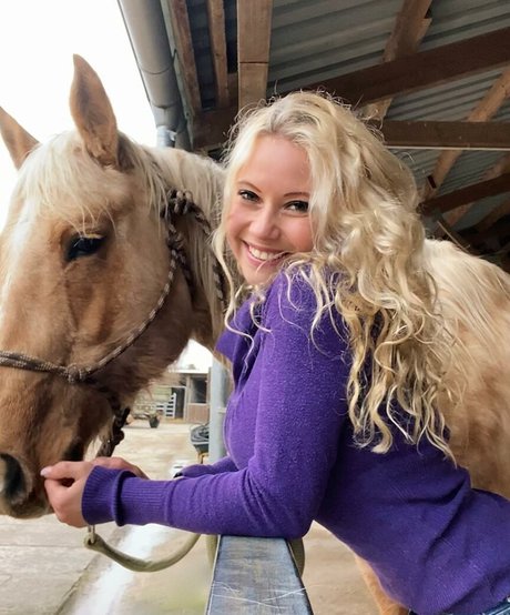 lesbische verführung onlyfans sexy schöne bilder