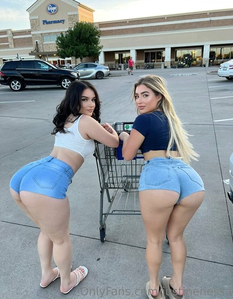 küken mit schwänzen onlyfans kostenlose kunst bild