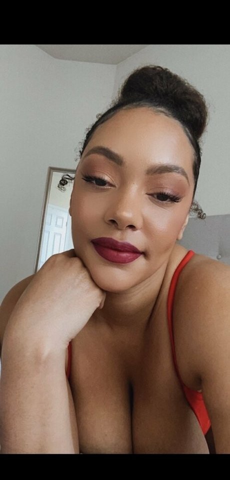 famousaria model hd galerie