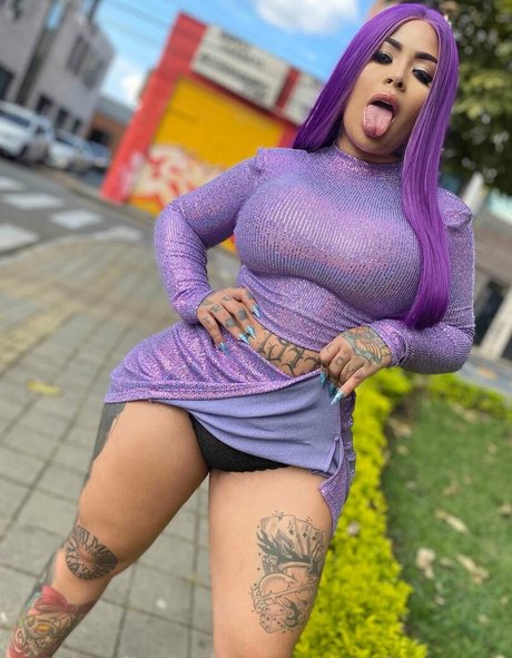 oma onlyfans sexy nackten foto