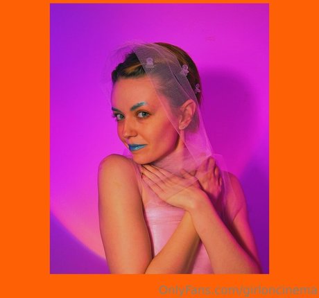 Girl On Cinema sexy schöne fotos