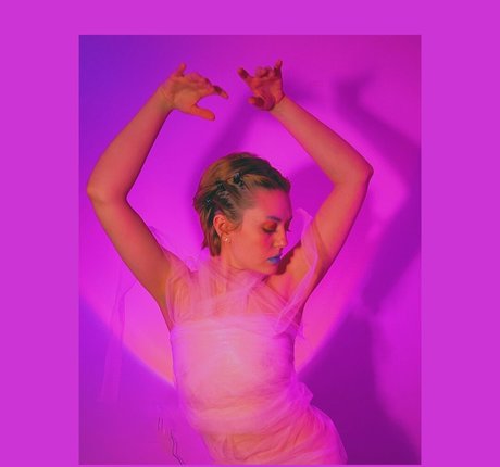 Girl On Cinema schauspielerin beste bilder