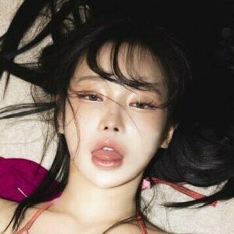 leeae__ xxx hübsche fotos