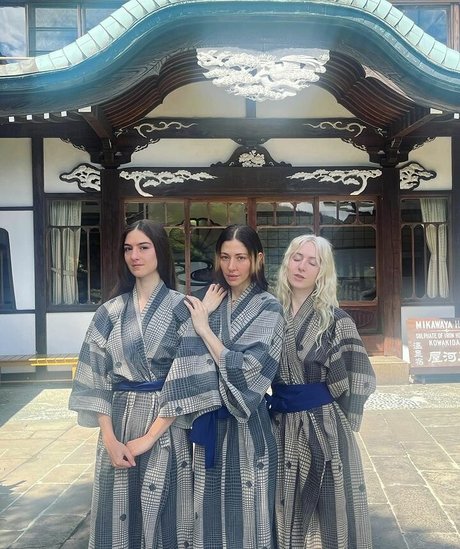 asiatische gilf-onlyfans kostenlose erwachsene bild