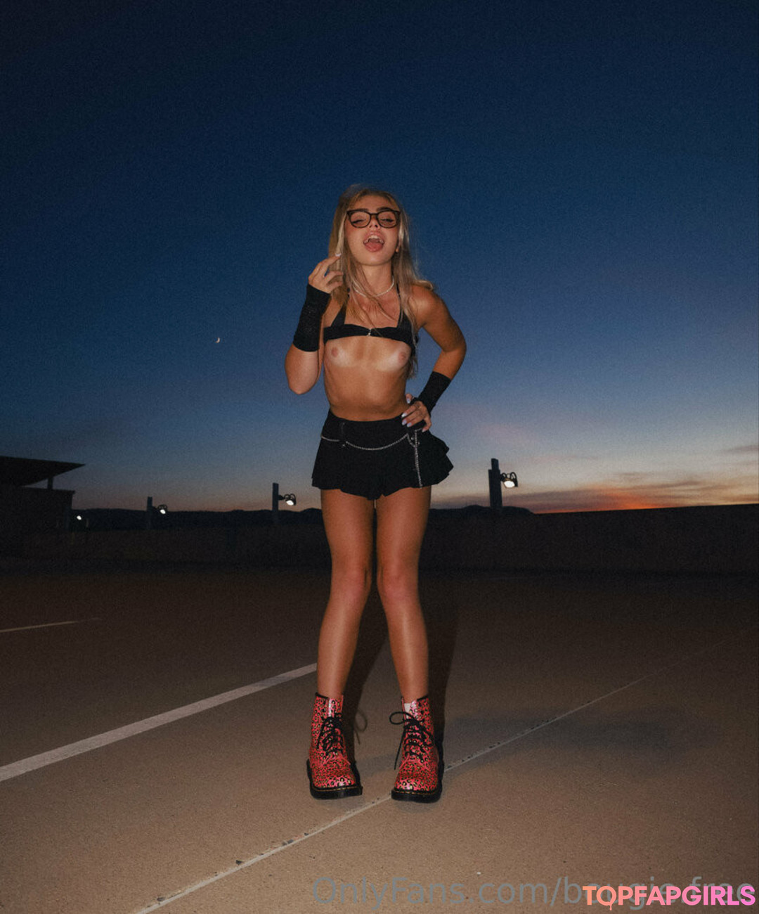 milf-tanga onlyfans heiße nacktheit galerie